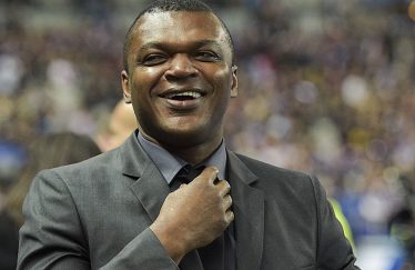 desailly-374x243.jpg